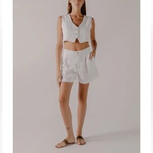 La Tiendita Tulum Classic Linen Shorts